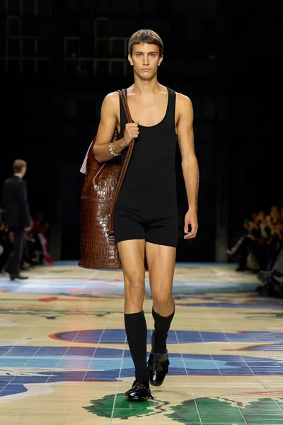 Look 7